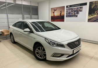 Подержанный автомобиль Hyundai Sonata 2017 года (4 фото)