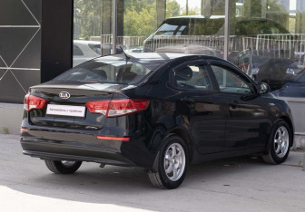 Подержанный автомобиль Kia Rio Sedan 2016 года (5 фото)