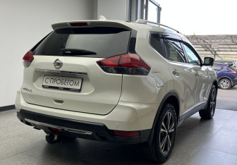 Подержанный автомобиль Nissan X-Trail 2021 года (4 фото)
