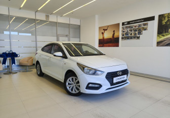 Подержанный автомобиль Hyundai Solaris Sedan 2017 года (3 фото)