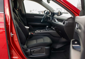 Подержанный автомобиль Mazda CX-5 2019 года (21 фото)