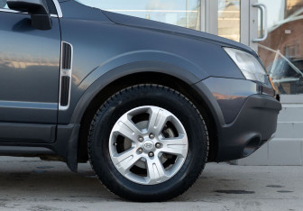Подержанный автомобиль Opel Antara 2008 года (9 фото)