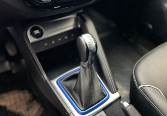 Подержанный автомобиль Renault Kaptur 2020 года (14 фото)