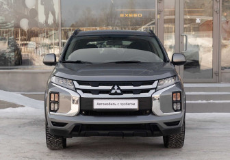 Подержанный автомобиль Mitsubishi ASX 2021 года (2 фото)