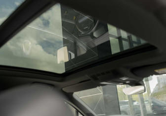 Подержанный автомобиль Volkswagen Touareg 2021 года (21 фото)