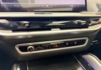 Подержанный автомобиль BMW X6 M 2024 года (34 фото)