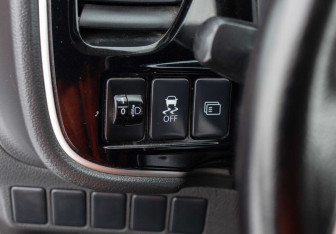 Подержанный автомобиль Mitsubishi Outlander 2013 года (16 фото)