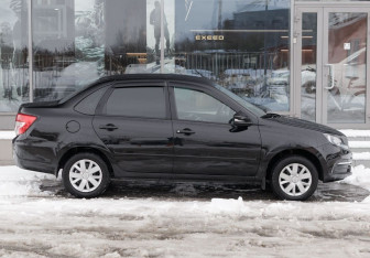 Подержанный автомобиль LADA (ВАЗ) Granta Sedan 2023 года (4 фото)