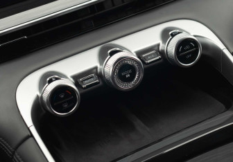 Подержанный автомобиль Exeed RX 2023 года (17 фото)