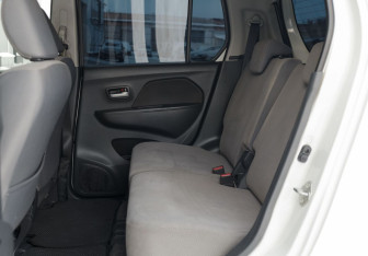 Подержанный автомобиль Suzuki Wagon R+ 2014 года (18 фото)