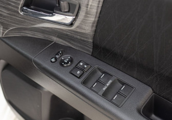 Подержанный автомобиль Honda Odyssey Minivan 2016 года (17 фото)