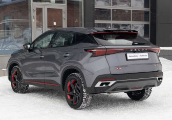 Подержанный автомобиль Omoda C5 2023 года (7 фото)