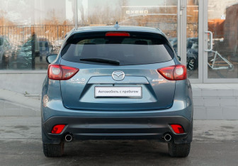 Подержанный автомобиль Mazda CX-5 2015 года (6 фото)