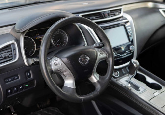 Подержанный автомобиль Nissan Murano Suv 2016 года (11 фото)