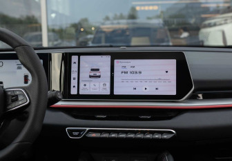 Подержанный автомобиль Geely Coolray 2024 года (14 фото)