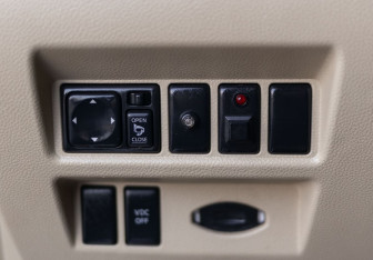 Подержанный автомобиль Infiniti FX 2008 года (21 фото)