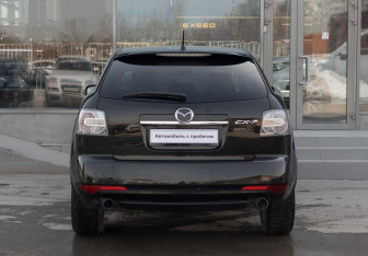 Подержанный автомобиль Mazda CX-7 2011 года (6 фото)