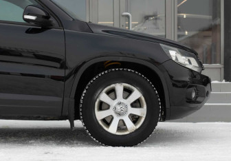 Подержанный автомобиль Volkswagen Tiguan 2012 года (9 фото)