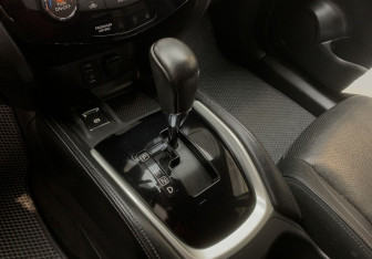 Подержанный автомобиль Nissan Qashqai 2017 года (12 фото)