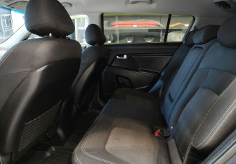 Подержанный автомобиль Kia Sportage 2015 года (13 фото)