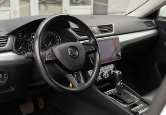 Подержанный автомобиль Skoda Superb Liftback 2018 года (11 фото)