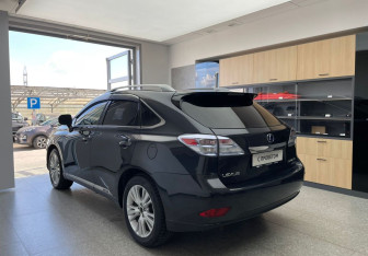 Подержанный автомобиль Lexus RX 2009 года (6 фото)