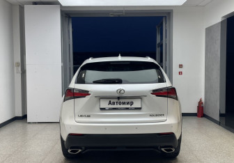 Подержанный автомобиль Lexus NX 2015 года (5 фото)