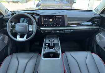 Подержанный автомобиль Haval H3 2025 года (14 фото)
