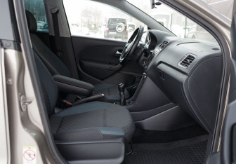 Подержанный автомобиль Volkswagen Polo Sedan 2019 года (19 фото)