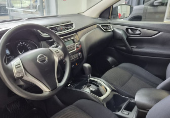 Подержанный автомобиль Nissan Qashqai 2015 года (7 фото)