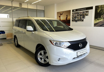 Подержанный автомобиль Nissan Quest 2013 года (3 фото)