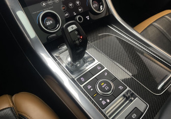 Подержанный автомобиль Land Rover Range Rover Sport 2020 года (17 фото)