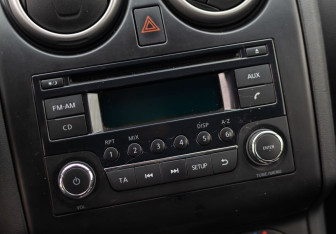 Подержанный автомобиль Nissan Qashqai 2012 года (14 фото)