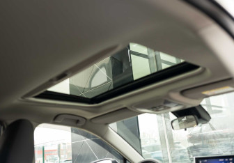 Подержанный автомобиль Toyota RAV4 2023 года (19 фото)