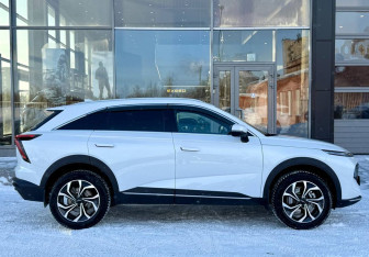 Подержанный автомобиль Haval F7 2024 года (4 фото)