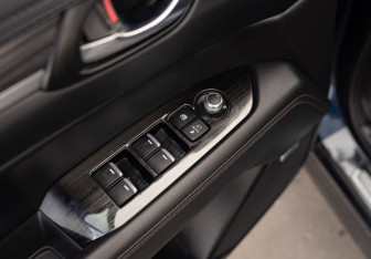 Подержанный автомобиль Mazda CX-5 2020 года (19 фото)