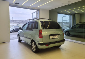 Подержанный автомобиль Hyundai Matrix 2004 года (6 фото)
