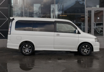 Подержанный автомобиль Honda Stepwgn 2003 года (4 фото)