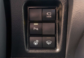 Подержанный автомобиль Toyota Land Cruiser Prado 2019 года (18 фото)