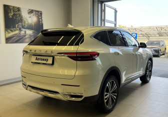 Подержанный автомобиль Haval F7 2021 года (4 фото)