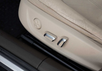 Подержанный автомобиль Audi A6 Sedan 2015 года (20 фото)