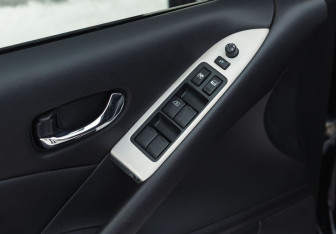 Подержанный автомобиль Nissan Murano Suv 2010 года (15 фото)