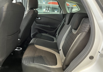 Подержанный автомобиль Renault Kaptur 2018 года (13 фото)