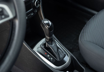 Подержанный автомобиль Hyundai Solaris Sedan 2015 года (16 фото)