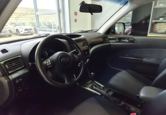 Подержанный автомобиль Subaru Forester Suv 2008 года (7 фото)