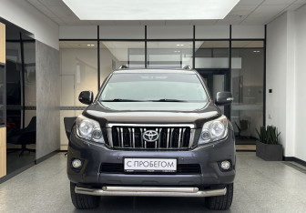 Подержанный автомобиль Toyota Land Cruiser Prado 2011 года (2 фото)