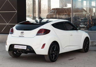 Подержанный автомобиль Hyundai Veloster 2012 года (5 фото)