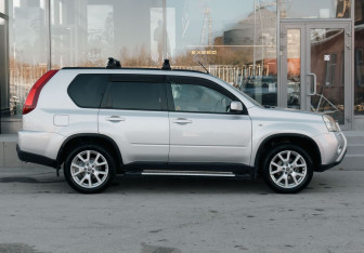 Подержанный автомобиль Nissan X-Trail 2012 года (4 фото)