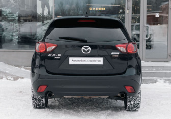 Подержанный автомобиль Mazda CX-5 2015 года (6 фото)