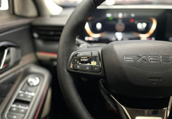 Подержанный автомобиль Exeed TXL 2023 года (15 фото)